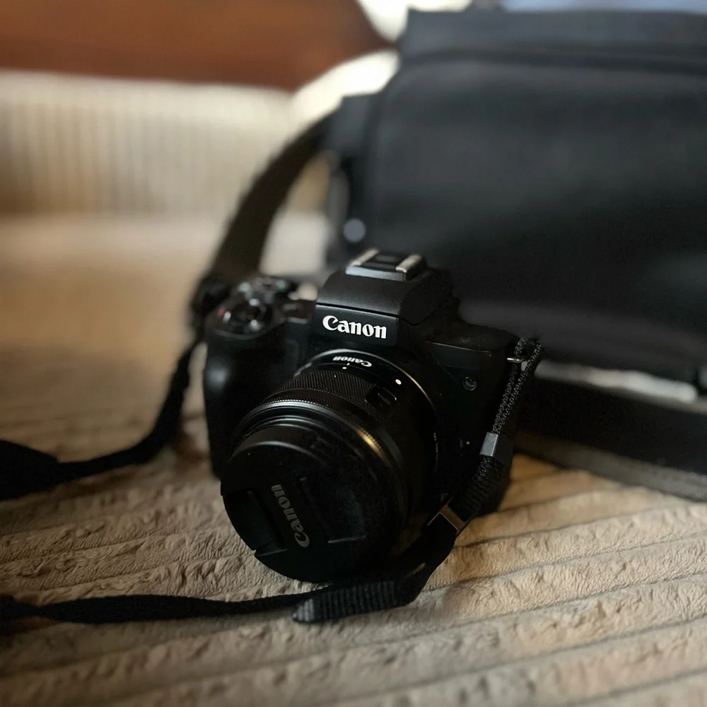 Canon EOS M50 Mirrorless Camera Kit w/EF-M15-45mm and 4K Video (Black)